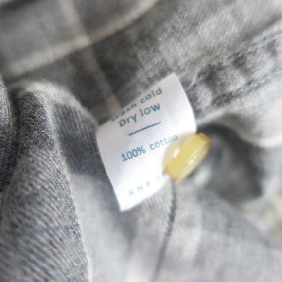 Marine Layer Women's Button Up Shirt Size X Small Split tail back - Picture 6 of 6